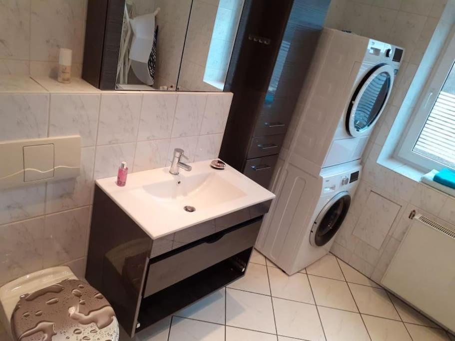 Schoene Und Ruhige Ferienwohnung In Ottendorf Sebnitz Eksteriør bilde